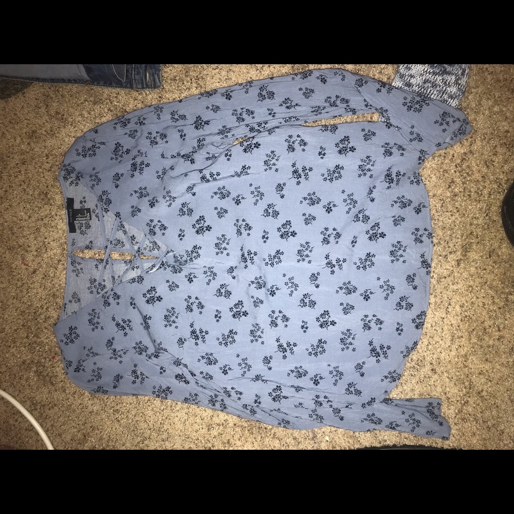 Forever 21  crisscross shirt
